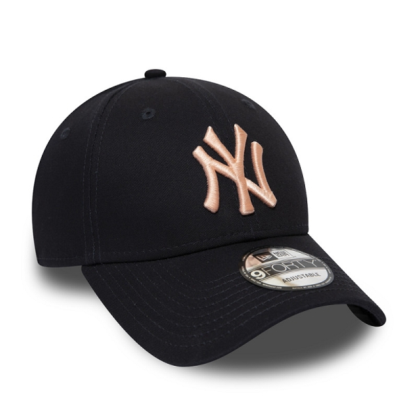 New era famille league essential 9forty 12040430 A225201_1