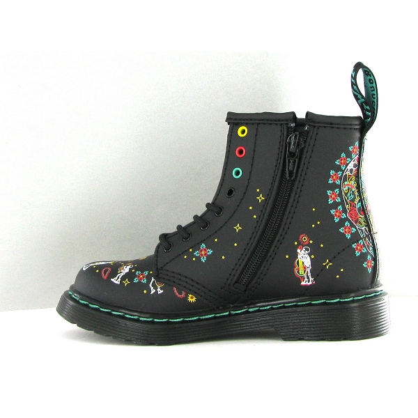 doc martens skull