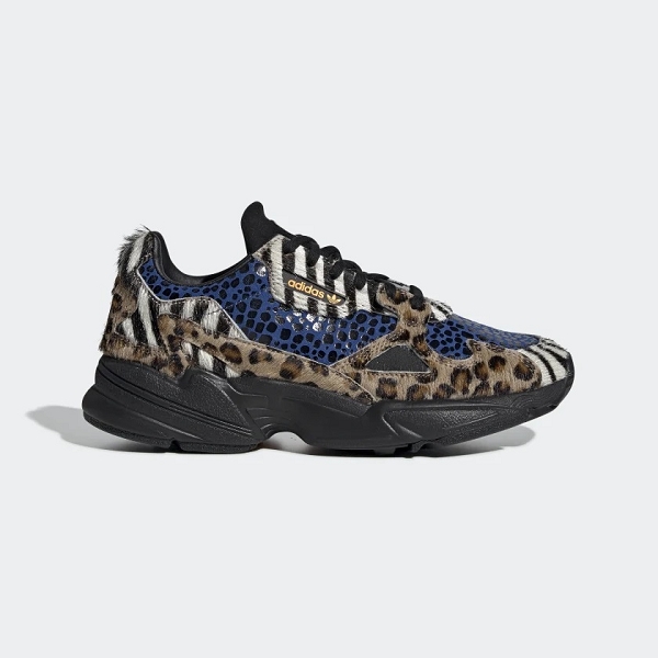 Adidas falcon w leopard 2025
