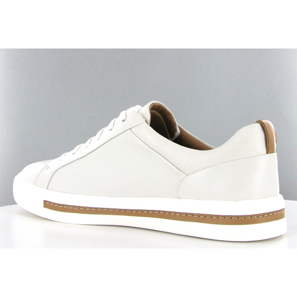 un maui lace clarks white