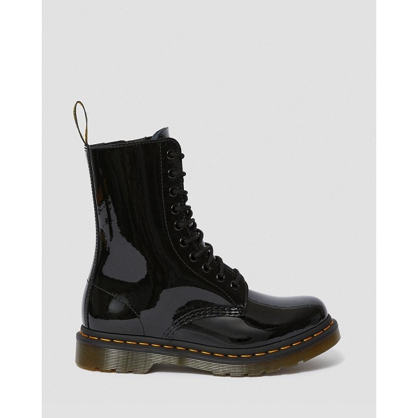 black patent lamper doc martens