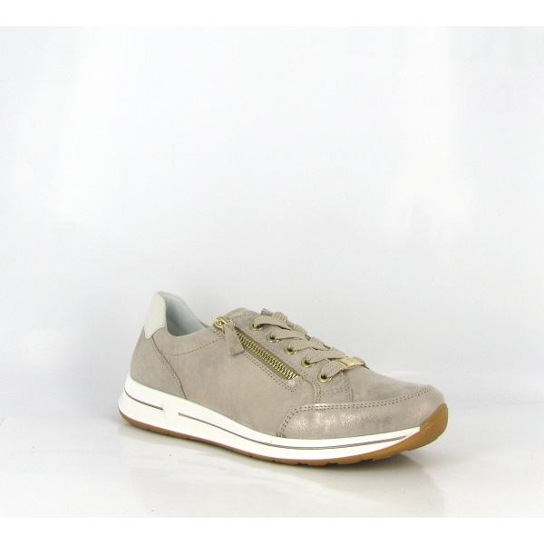 Ara tennis osaka 1254801 75 orE437601_1