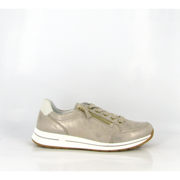 Ara tennis osaka 1254801 75 orE437601_2