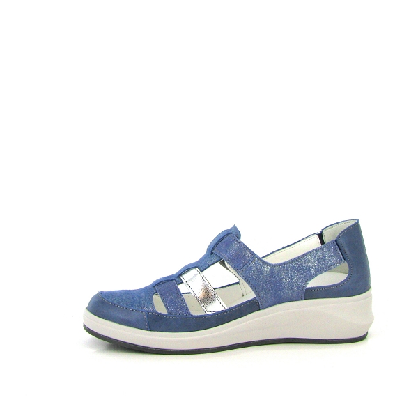 Swedi tennis fedon bleuW121502_3