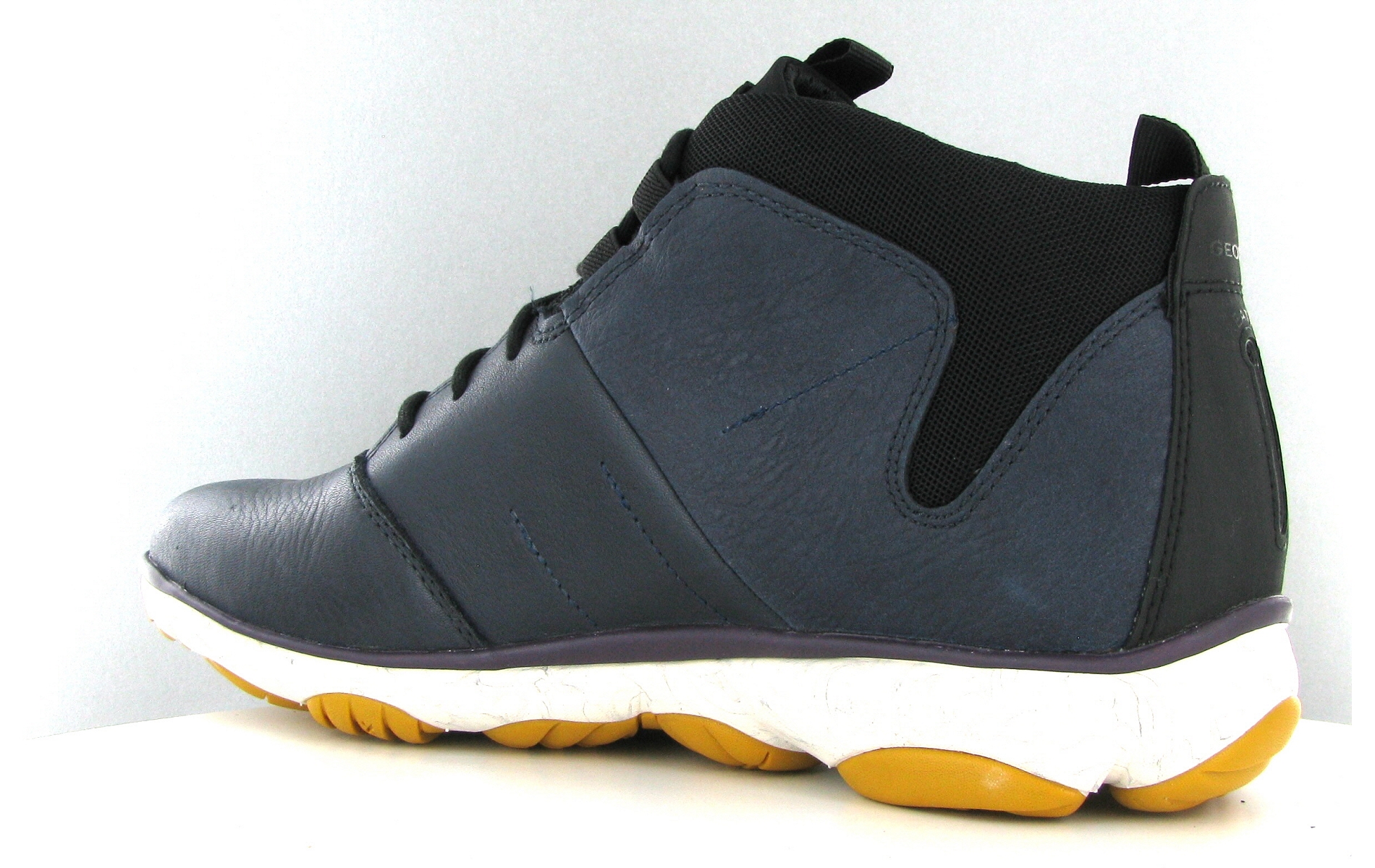 geox nebula chelsea boot