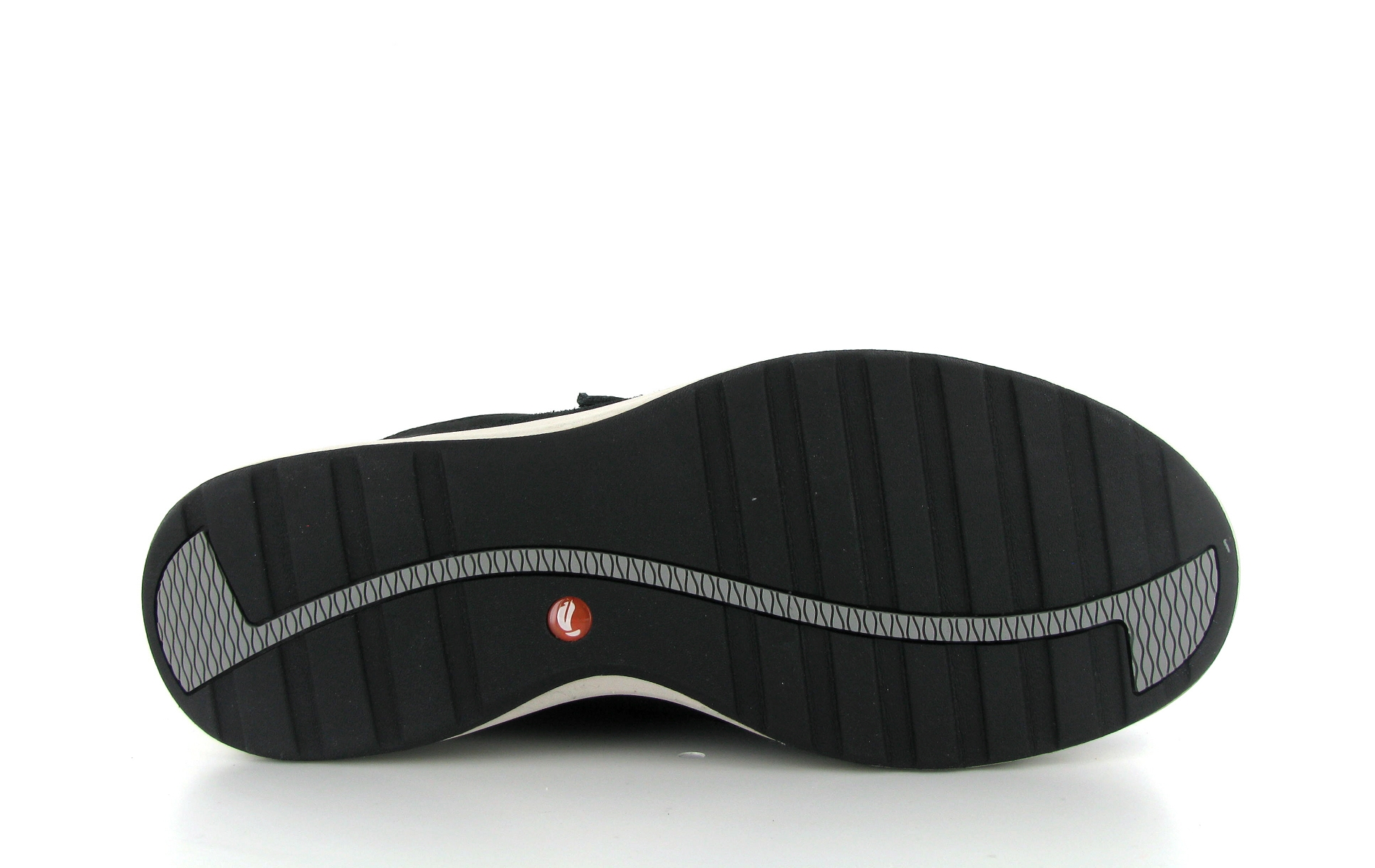 un adorn lo clarks