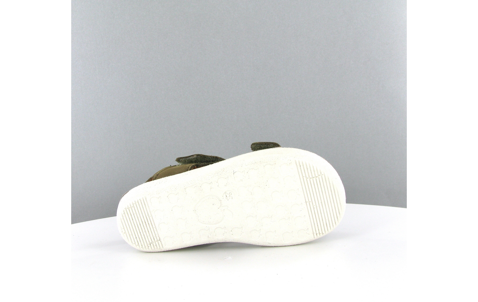 nu pied shoo pom