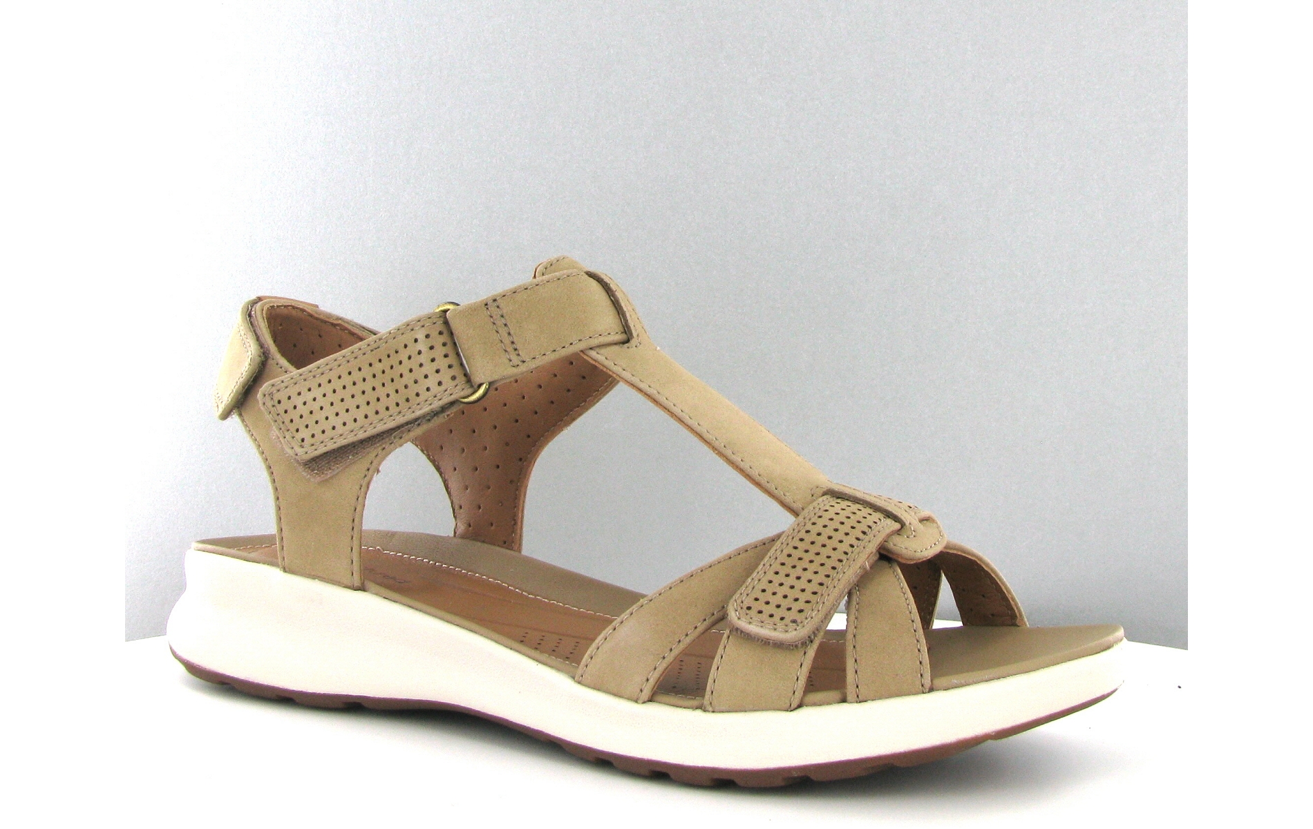clarks un adorn vibe