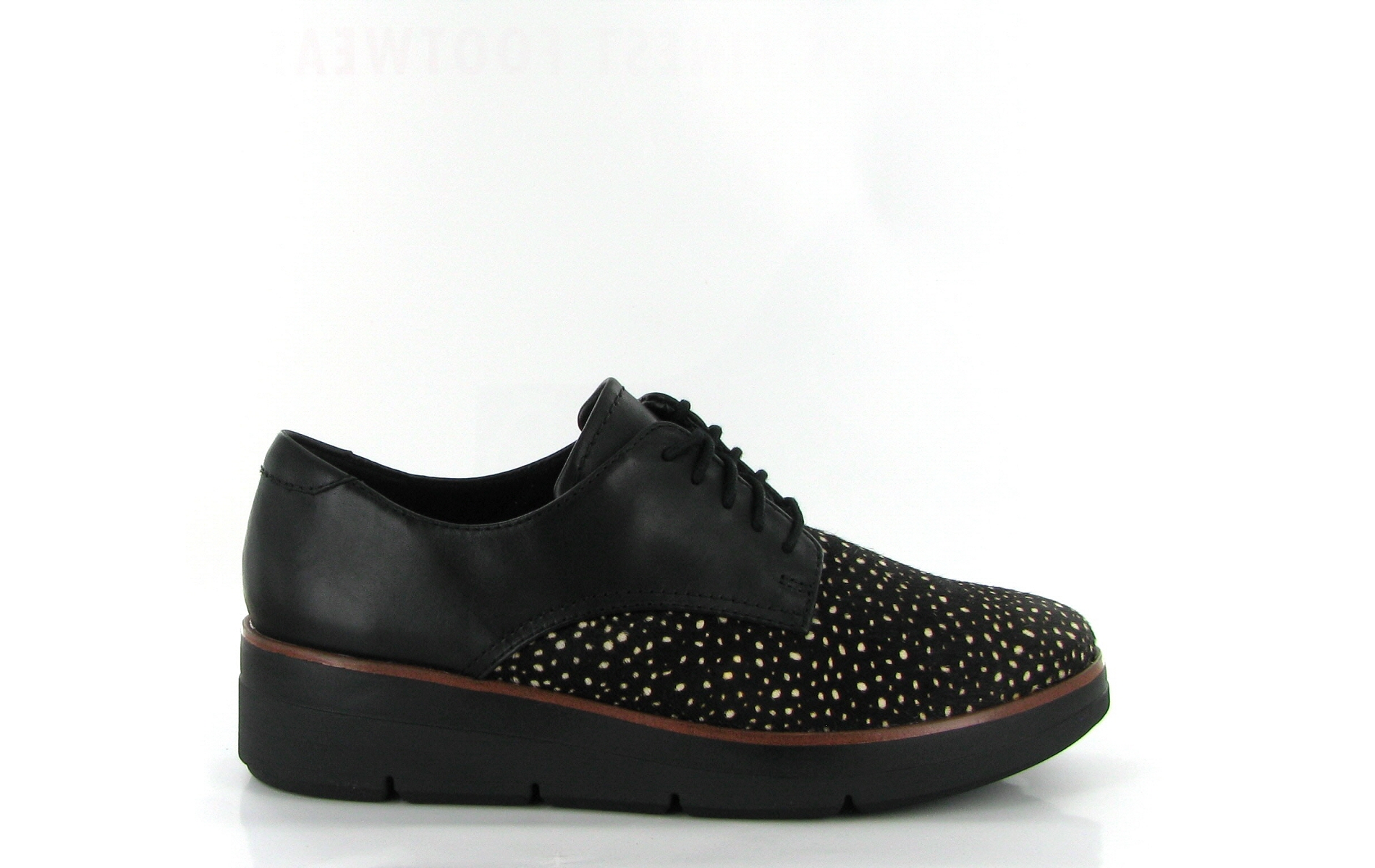 shaylin clarks